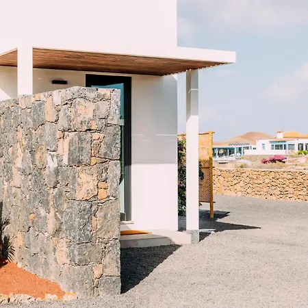 Sal Marina Deluxe Lajares