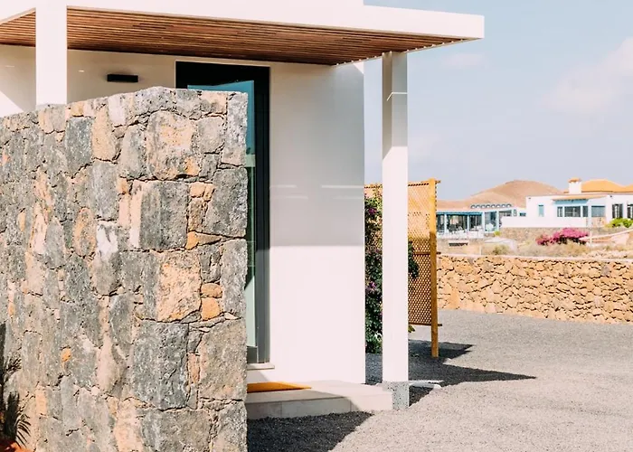 Sal Marina Deluxe Lajares