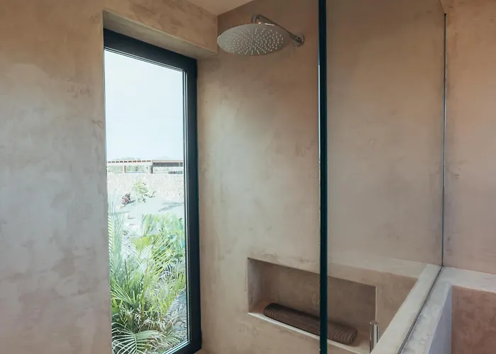 Sal Marina Deluxe * لاجاريس