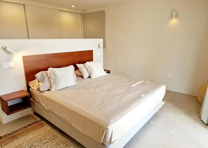 Sal Marina Deluxe لاجاريس