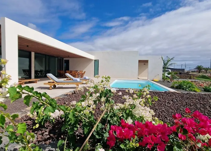 Sal Marina Deluxe * لاجاريس