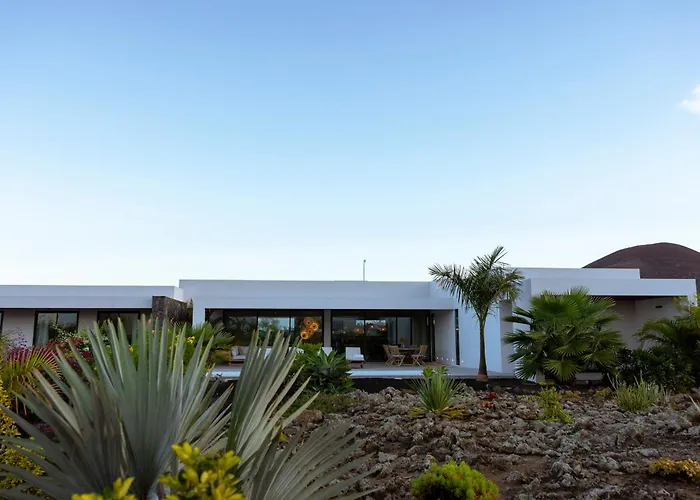 Sal Marina Deluxe Lajares